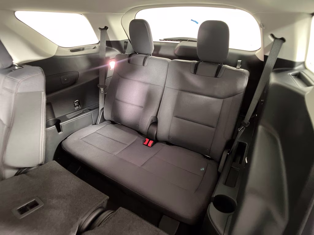 2026 Space White Metallic Ford Explorer Active RWD SUV