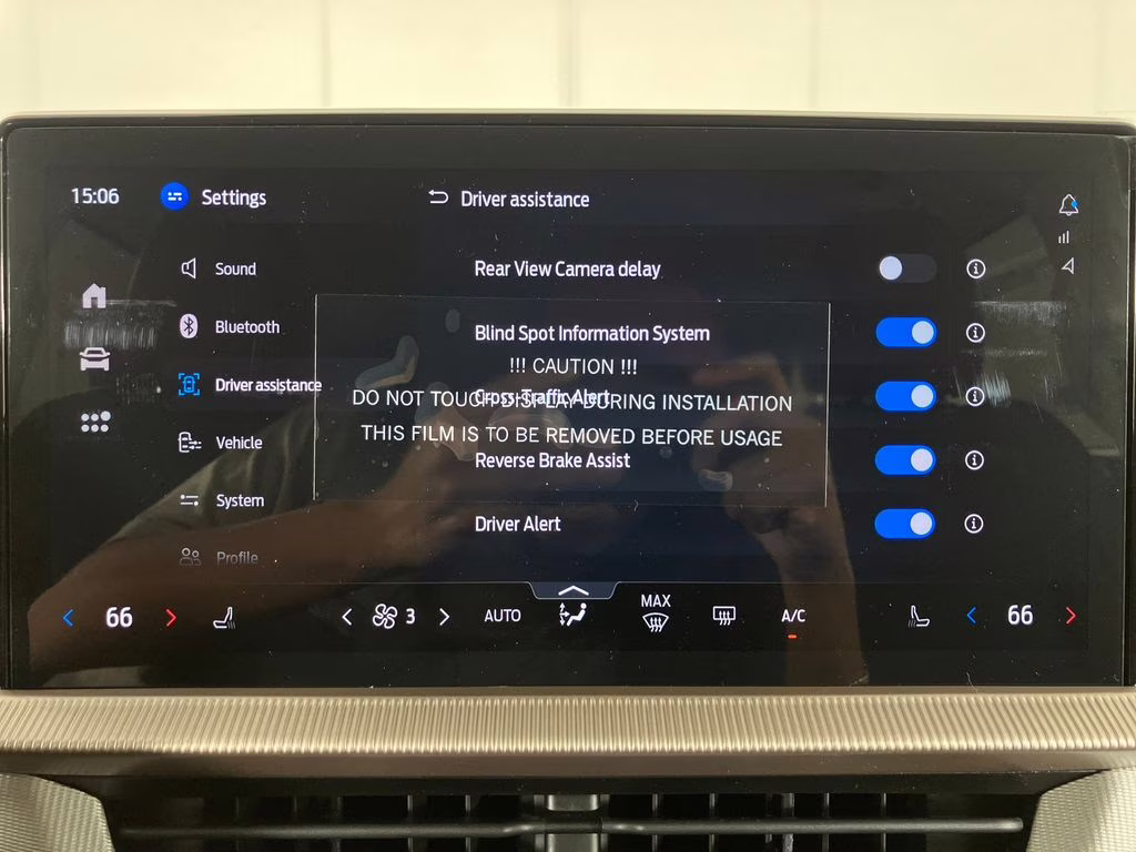 2026 Space White Metallic Ford Explorer Active RWD SUV