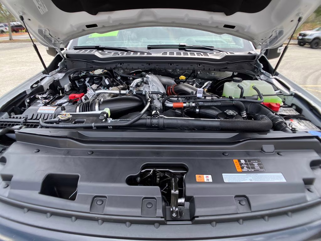 2026 Avalanche Ford Super Duty F-350 SRW Platinum 4X4 Truck