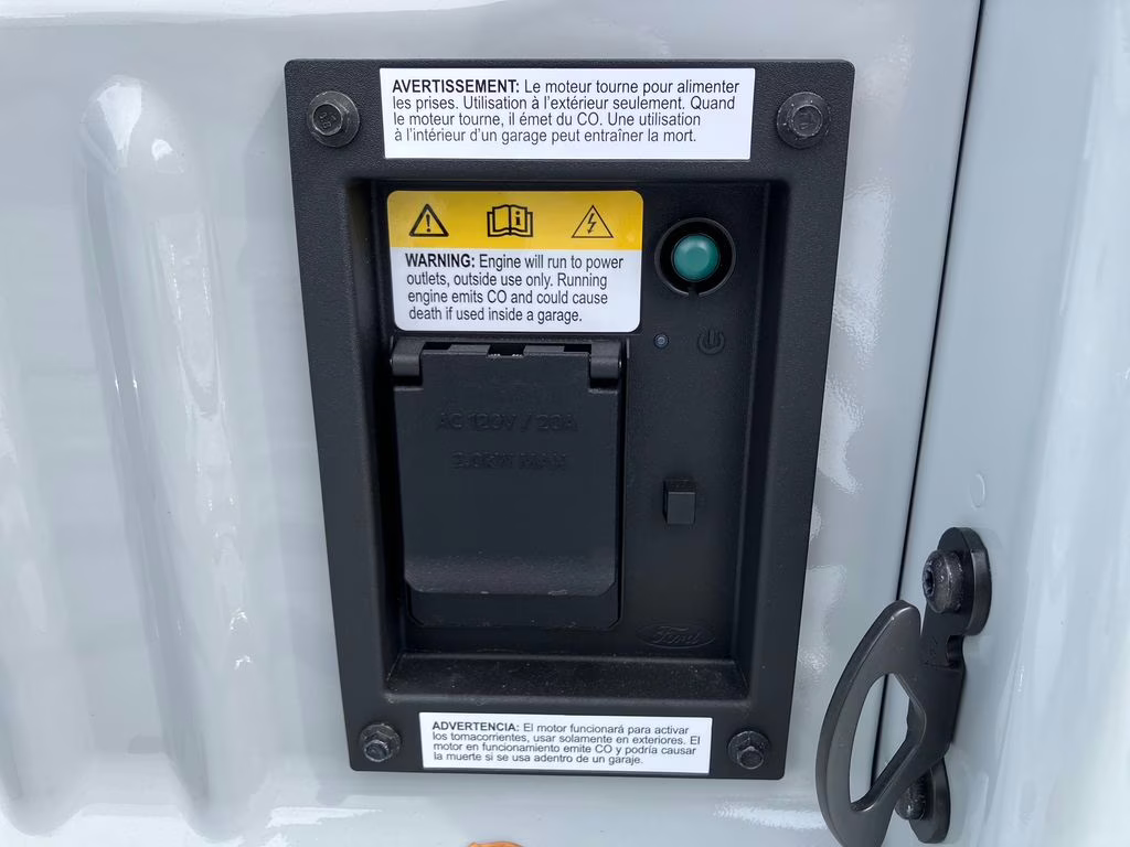 2026 Avalanche Ford Super Duty F-350 SRW Platinum 4X4 Truck