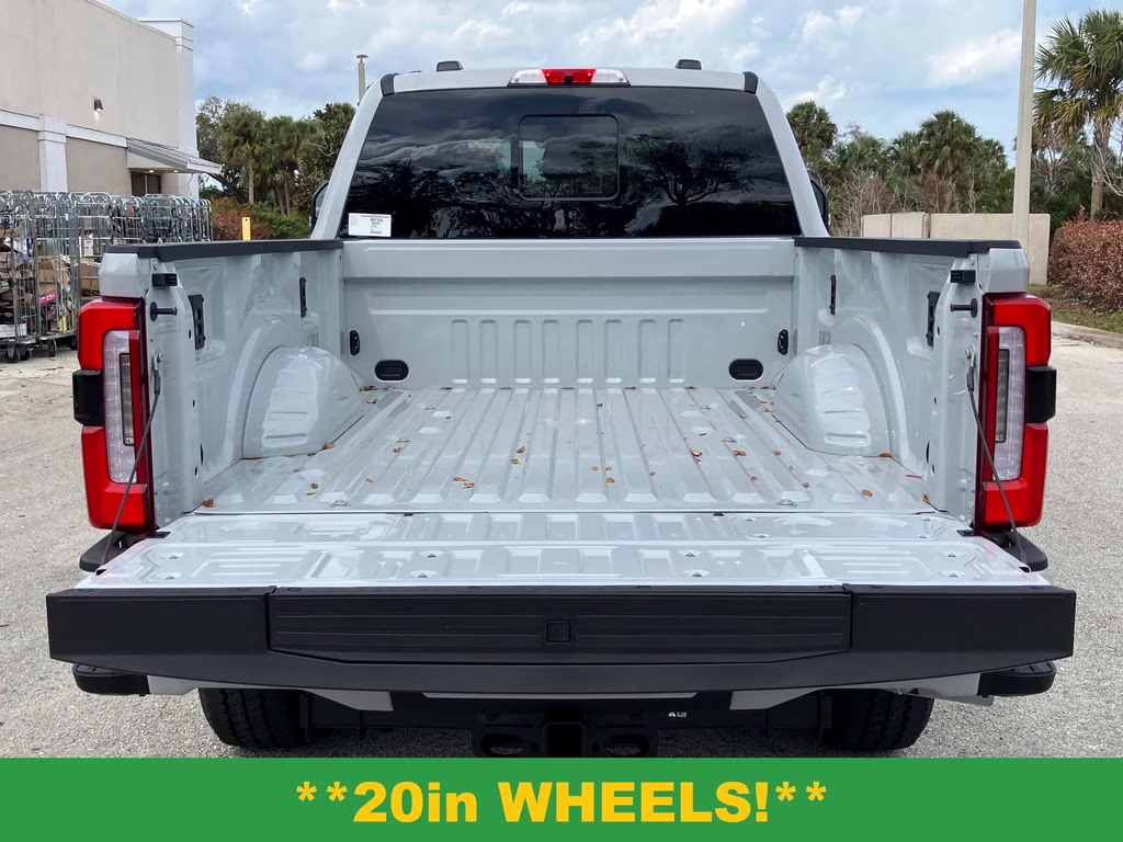 2026 Avalanche Ford Super Duty F-350 SRW Platinum 4X4 Truck