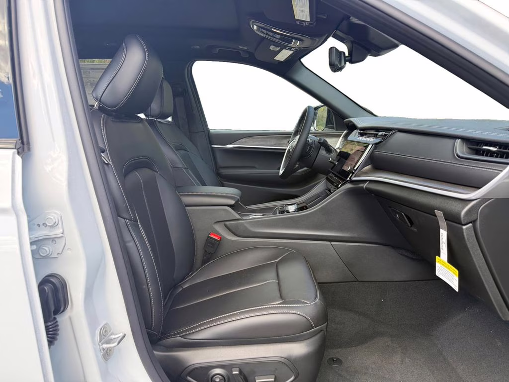 2026 Bright White Clearcoat Jeep Grand Cherokee L Limited RWD SUV