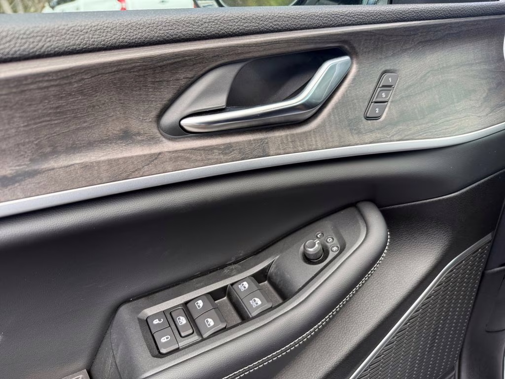 2026 Bright White Clearcoat Jeep Grand Cherokee L Limited RWD SUV