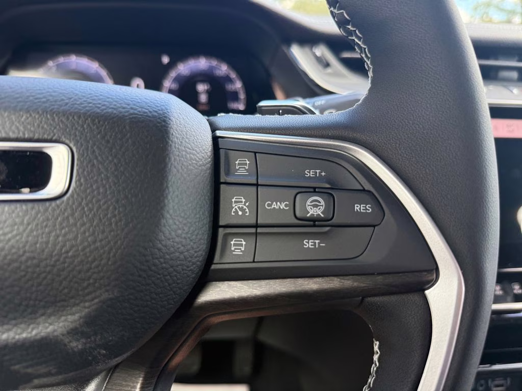 2026 Bright White Clearcoat Jeep Grand Cherokee L Limited RWD SUV