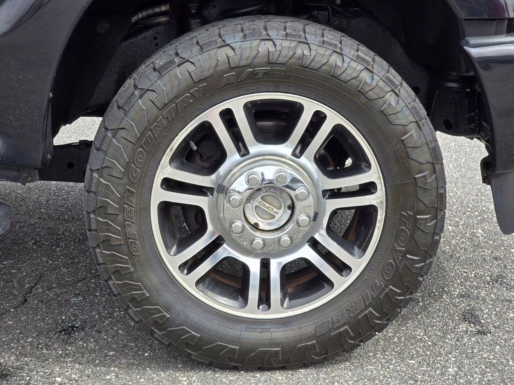 2015 Tuxedo Black Metallic Ford Super Duty F-250 SRW Lariat 4X4 Truck