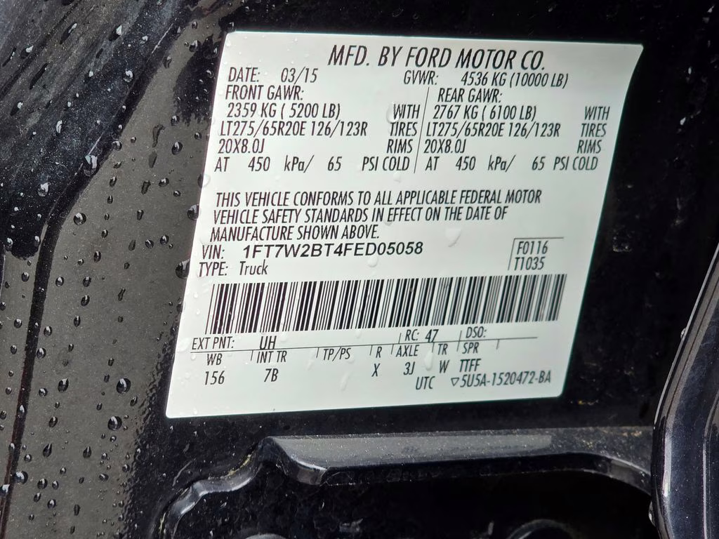 2015 Tuxedo Black Metallic Ford Super Duty F-250 SRW Lariat 4X4 Truck