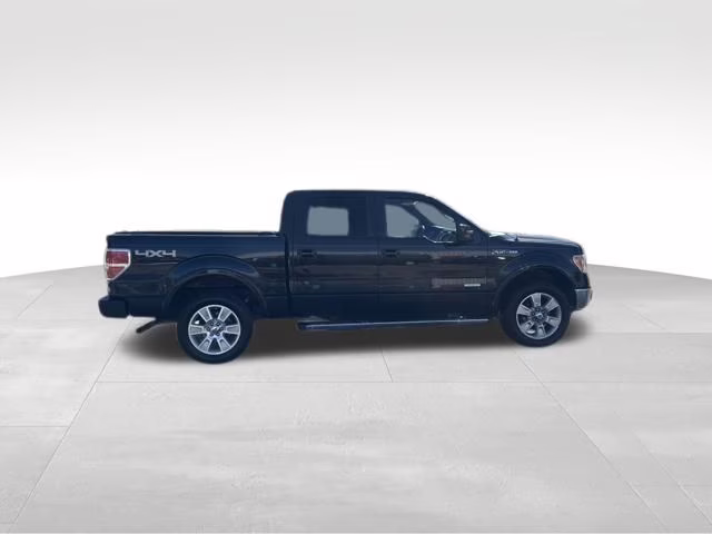 2012 Tuxedo Black Metallic Ford F-150 Lariat 4X4 Truck