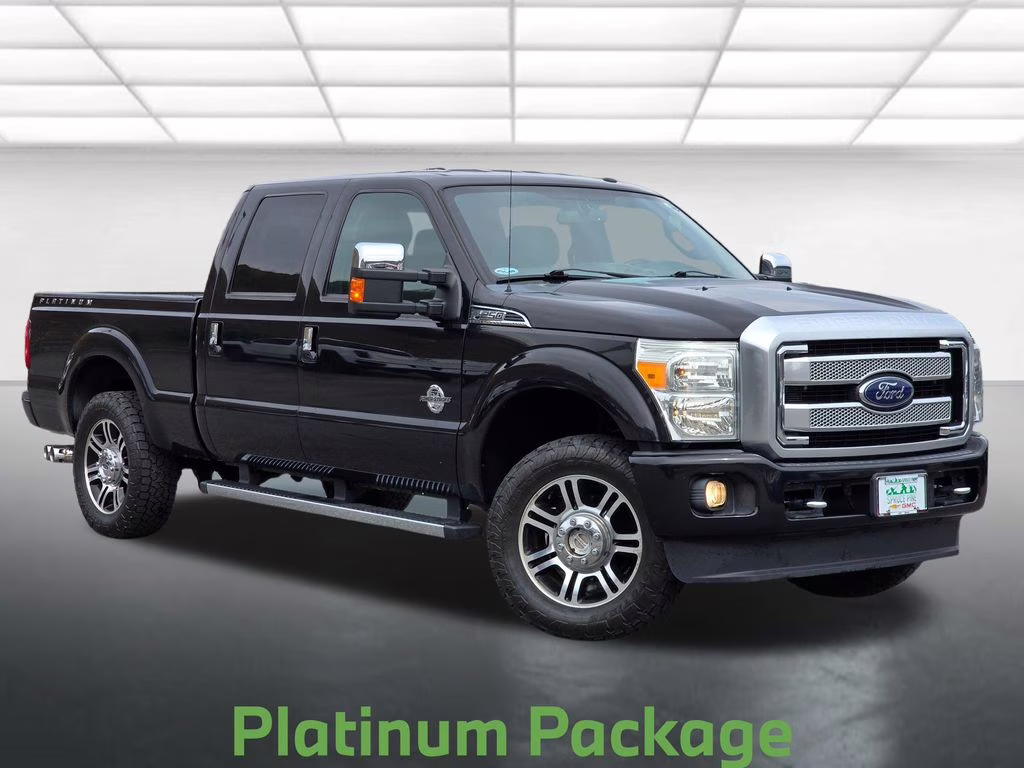 2015 Tuxedo Black Metallic Ford Super Duty F-250 SRW Lariat 4X4 Truck