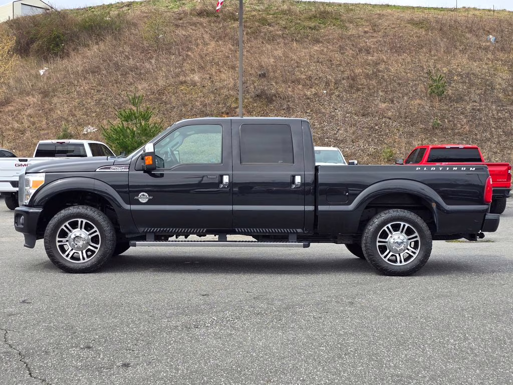 2015 Tuxedo Black Metallic Ford Super Duty F-250 SRW Lariat 4X4 Truck