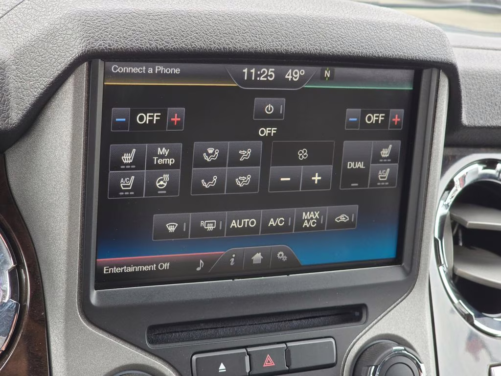 2015 Tuxedo Black Metallic Ford Super Duty F-250 SRW Lariat 4X4 Truck