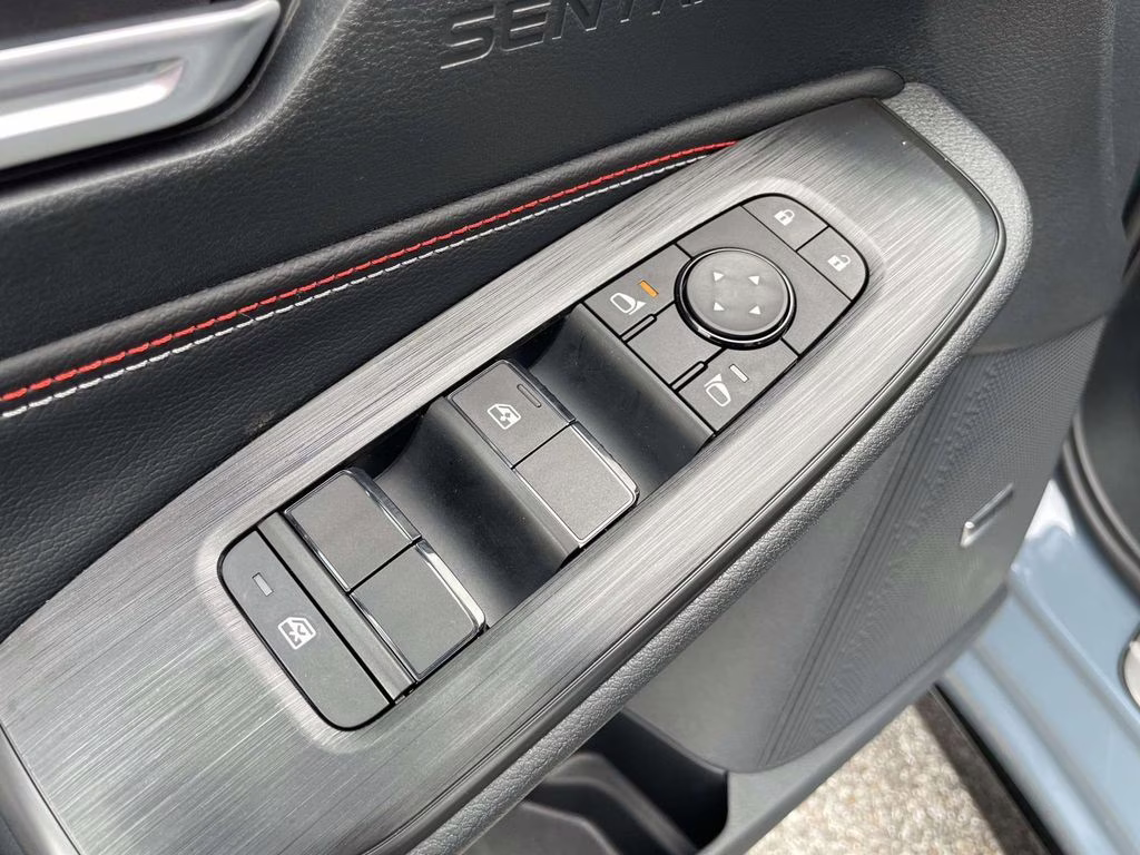 2026 Atlantic Gray/Super Black Nissan Sentra SR FWD Sedan