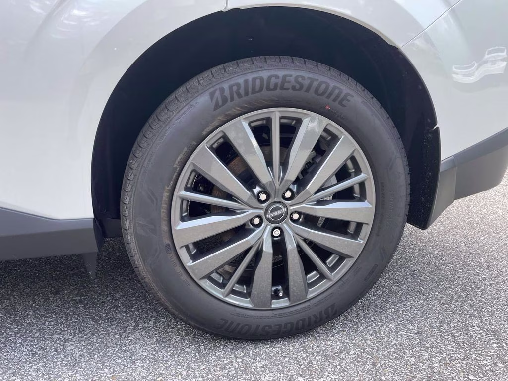 2026 Everest White Pearl Tricoat Nissan Murano SL AWD SUV