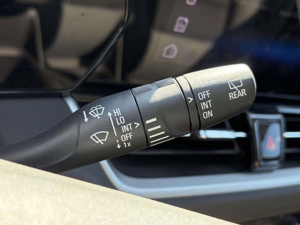 2025 Summit White Chevrolet Trailblazer 3LT LEATHER AWD AWD SUV