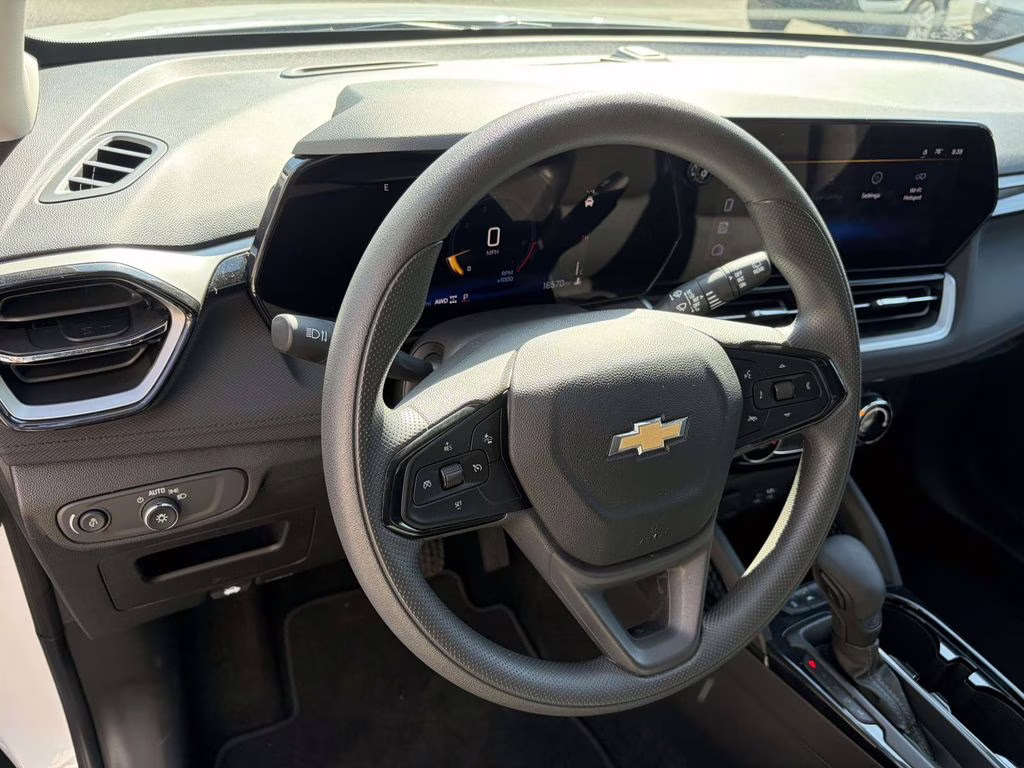 2025 Summit White Chevrolet Trailblazer LT AWD SUV