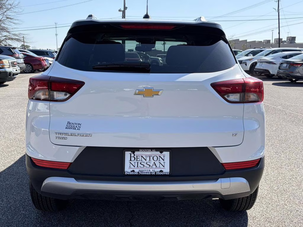 2025 Summit White Chevrolet Trailblazer LT AWD SUV