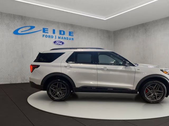 2026 Space White Metallic Ford Explorer ST-Line 4X4 SUV