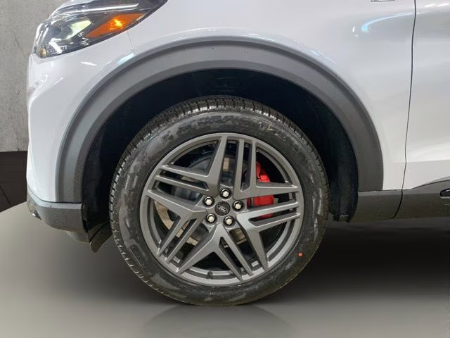 2026 Space White Metallic Ford Explorer ST-Line 4X4 SUV