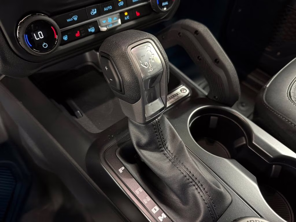 2026 SHADOW BLACK Ford Bronco Badlands 4X4 SUV