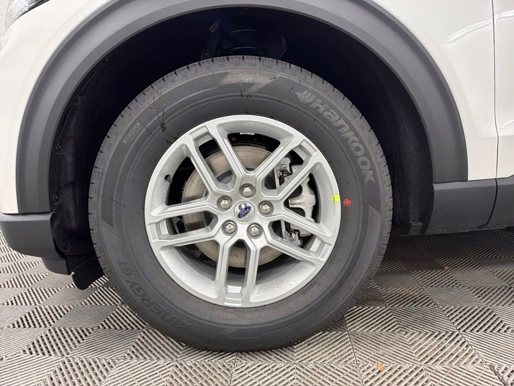 2026 STAR WHITE TRI-COAT Ford Explorer Active RWD SUV