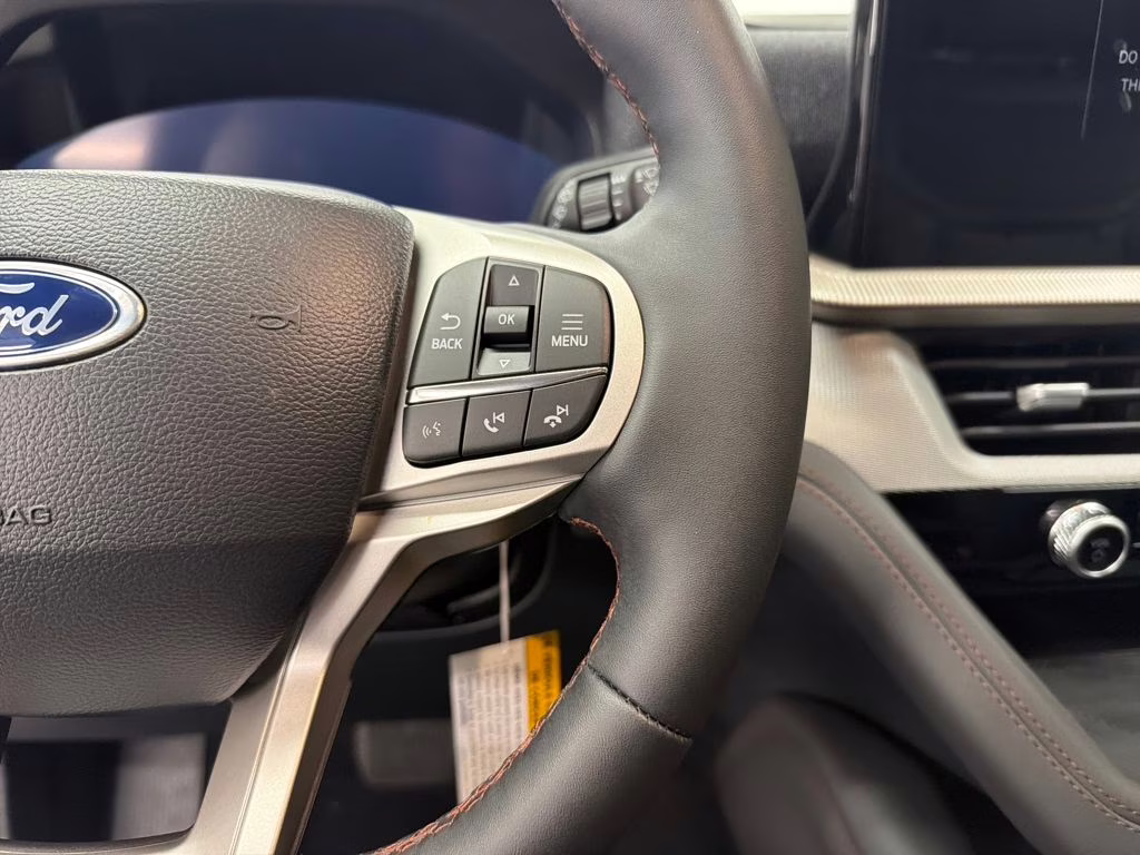 2026 STAR WHITE TRI-COAT Ford Explorer Active RWD SUV