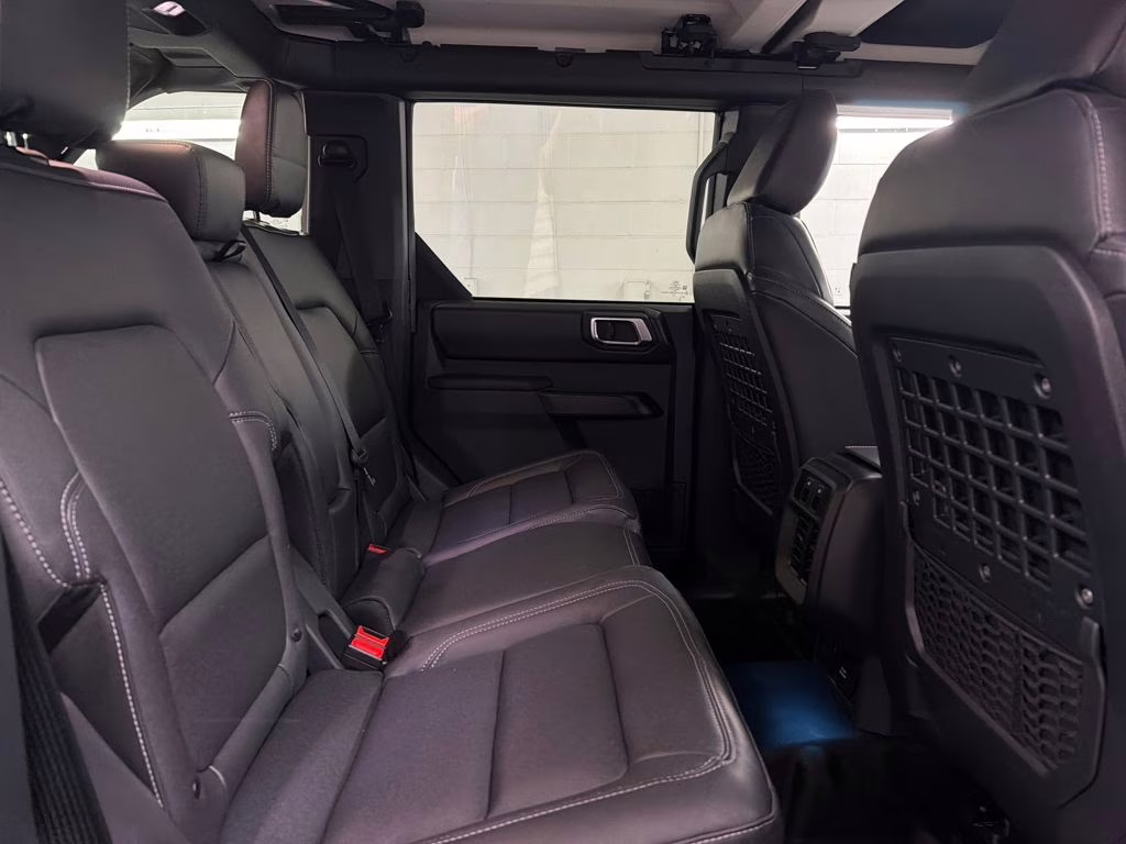 2026 SHADOW BLACK Ford Bronco Badlands 4X4 SUV