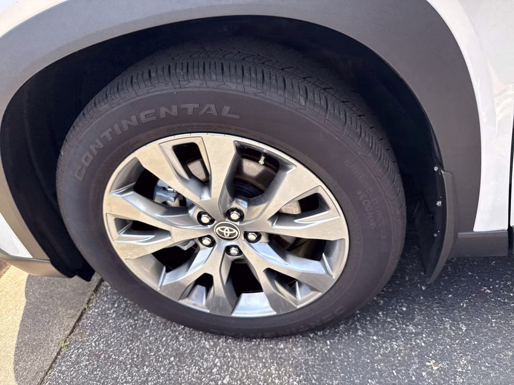 2024 Pearl Toyota Grand Highlander Limited FWD SUV
