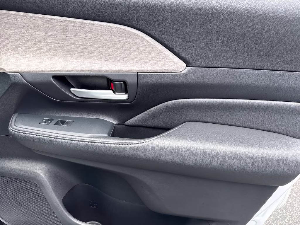 2024 Pearl Toyota Grand Highlander Limited FWD SUV