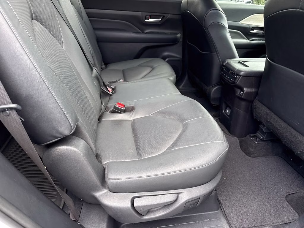 2024 Pearl Toyota Grand Highlander Limited FWD SUV