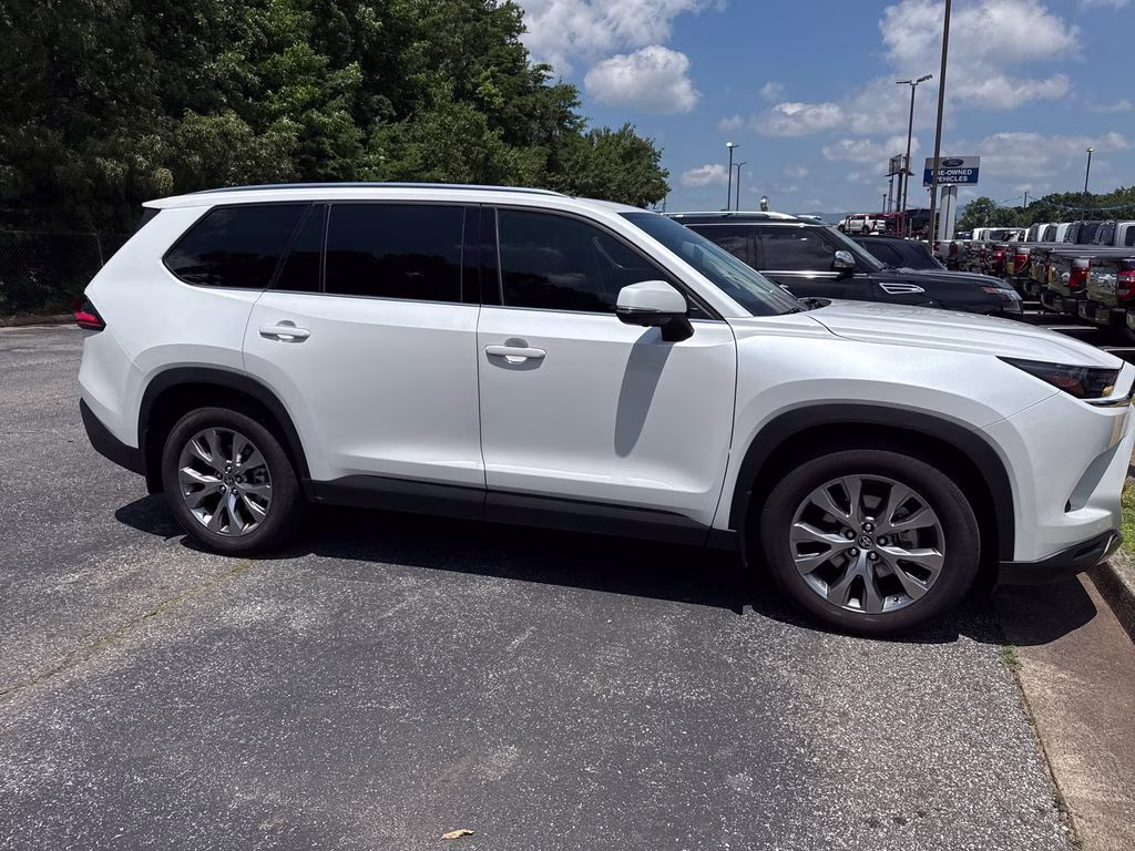 2024 Pearl Toyota Grand Highlander Limited FWD SUV