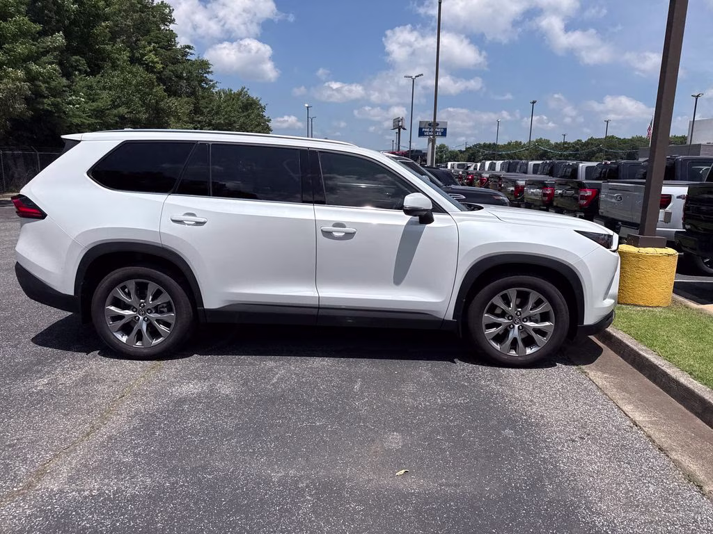 2024 Pearl Toyota Grand Highlander Limited FWD SUV