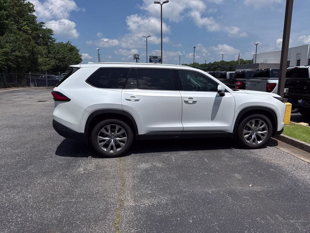 2024 Pearl Toyota Grand Highlander Limited FWD SUV