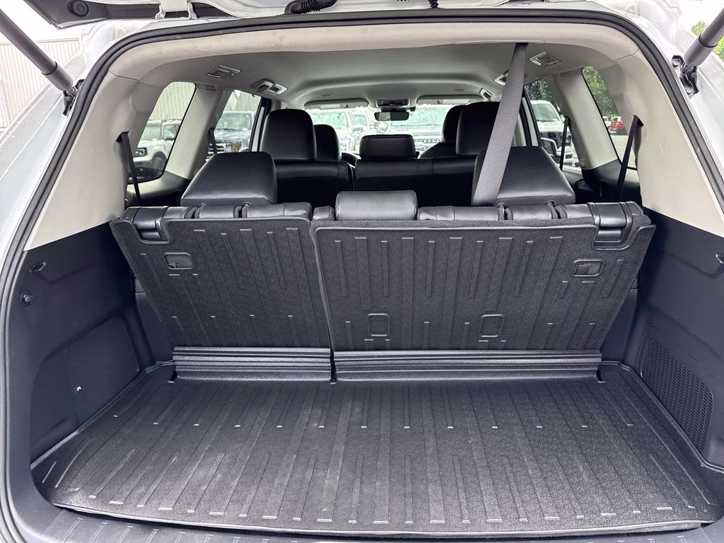 2024 Pearl Toyota Grand Highlander Limited FWD SUV