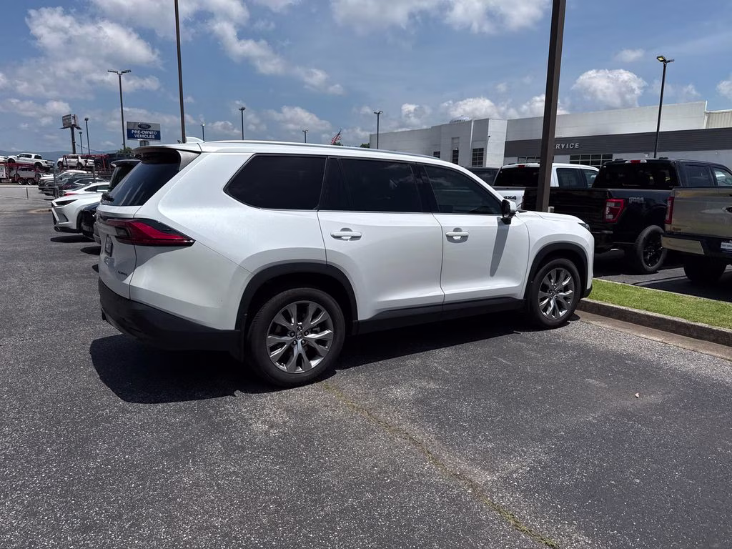 2024 Pearl Toyota Grand Highlander Limited FWD SUV