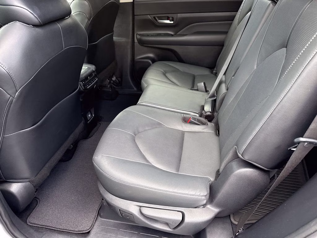 2024 Pearl Toyota Grand Highlander Limited FWD SUV