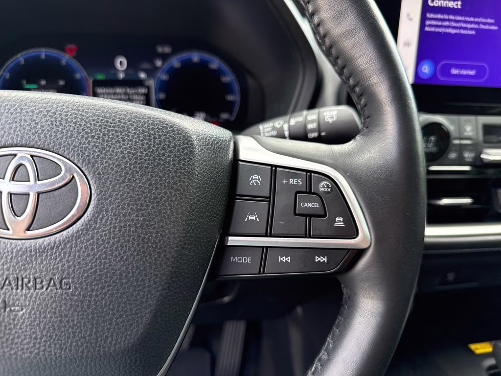 2024 Pearl Toyota Grand Highlander Limited FWD SUV
