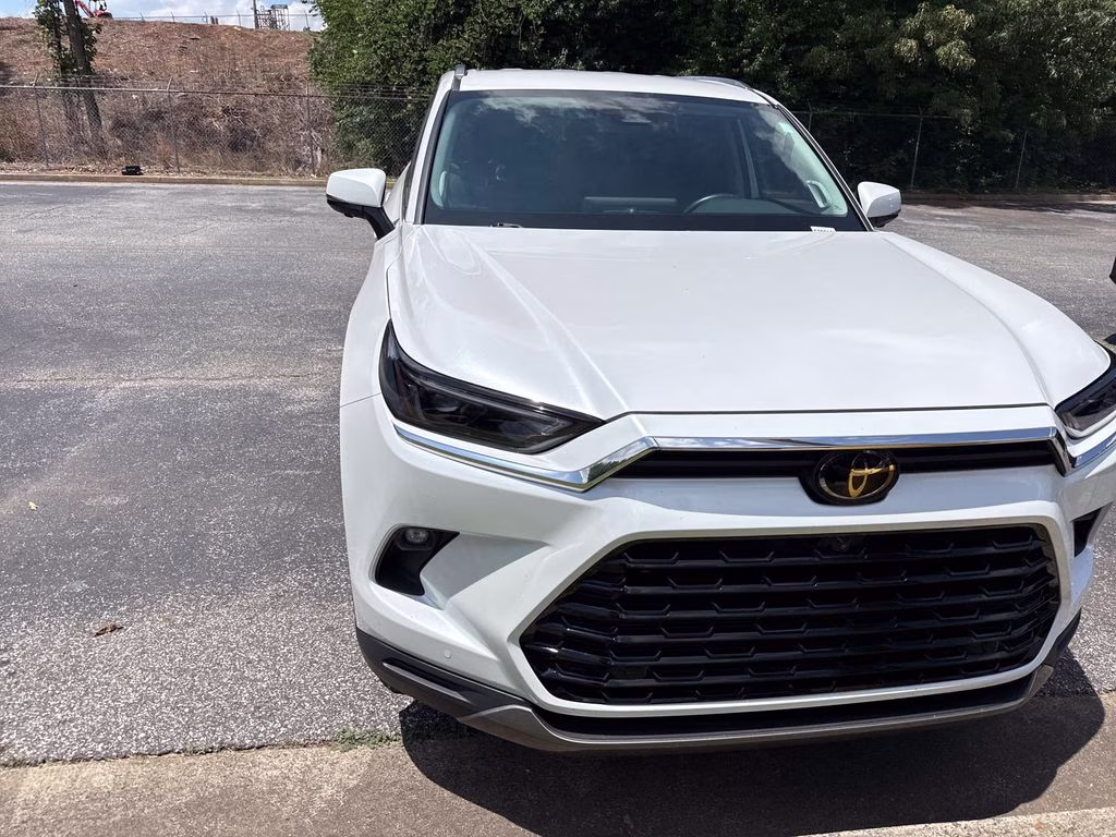 2024 Pearl Toyota Grand Highlander Limited FWD SUV