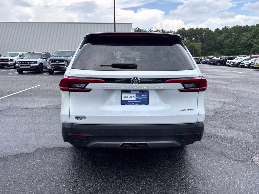 2024 Pearl Toyota Grand Highlander Limited FWD SUV