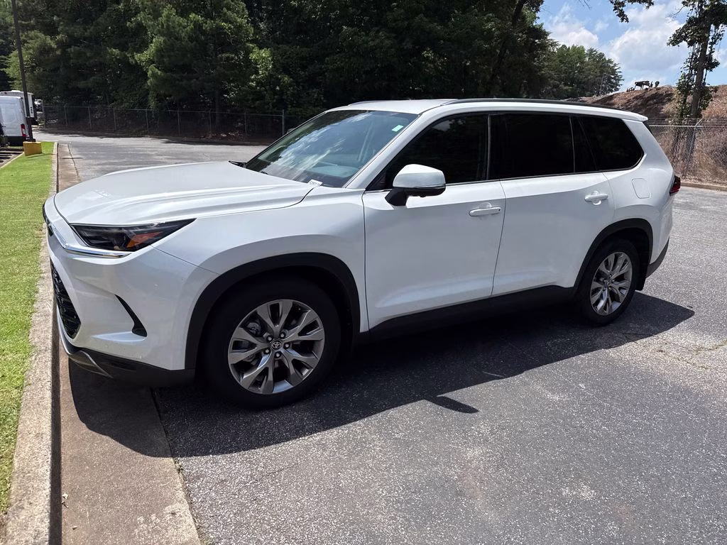 2024 Pearl Toyota Grand Highlander Limited FWD SUV