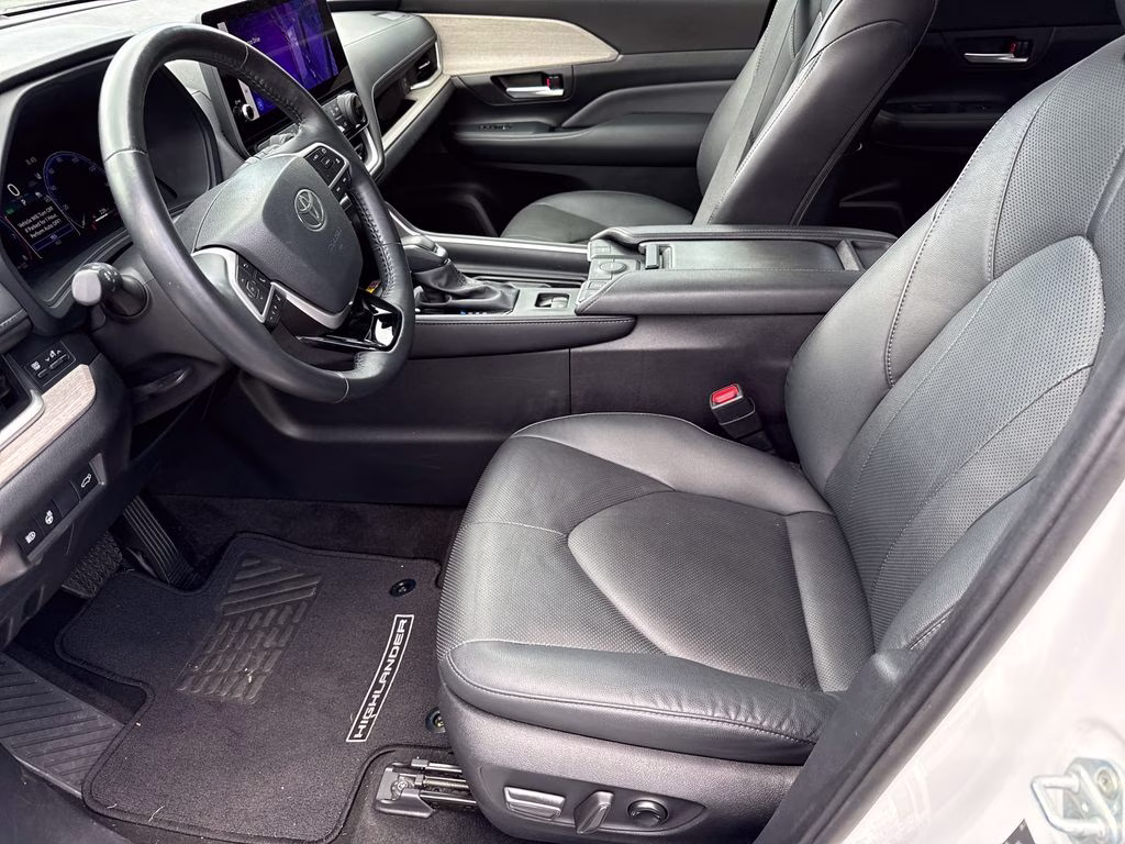 2024 Pearl Toyota Grand Highlander Limited FWD SUV