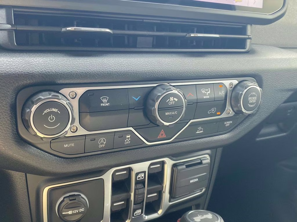 2026 Anvil Clear Coat Jeep Wrangler Sport 4X4 SUV