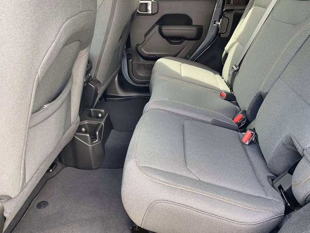 2026 Anvil Clear Coat Jeep Wrangler Sport 4X4 SUV