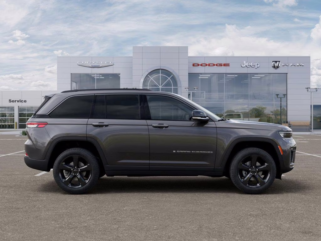 2026 Baltic Gray Metallic Clearcoat Jeep Grand Cherokee Limited RWD SUV