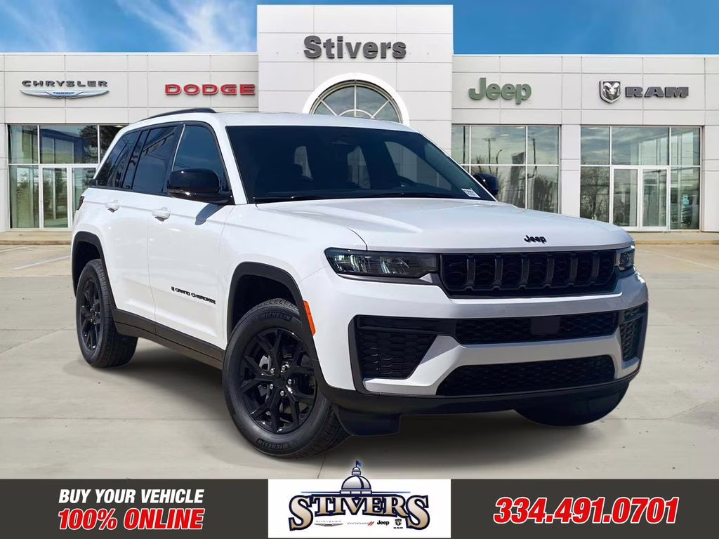2026 Bright White Clearcoat Jeep Grand Cherokee Laredo Altitude 4X4 SUV