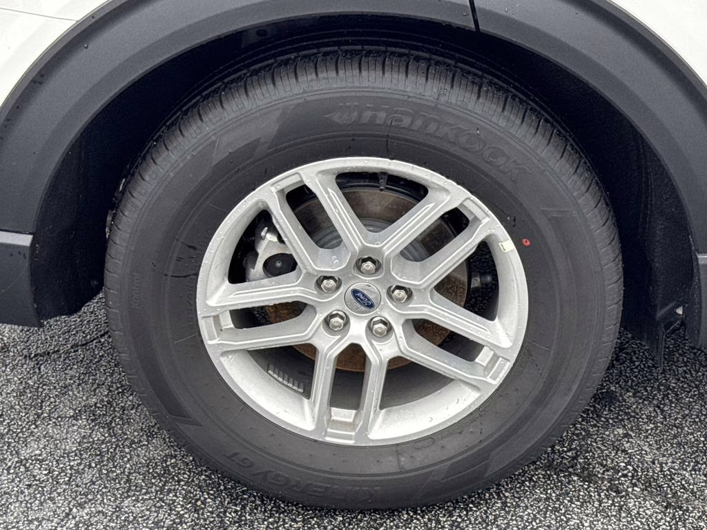 2026 White Metallic Ford Explorer Active RWD SUV