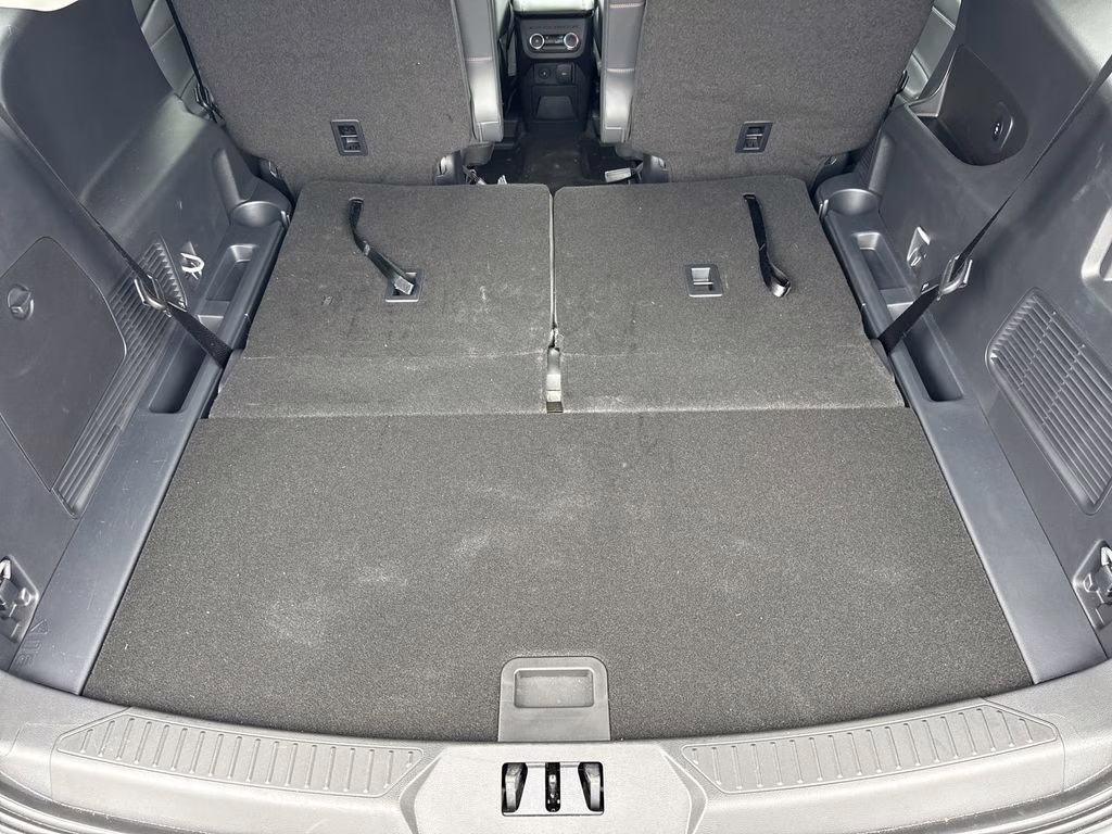 2026 White Metallic Ford Explorer Active RWD SUV