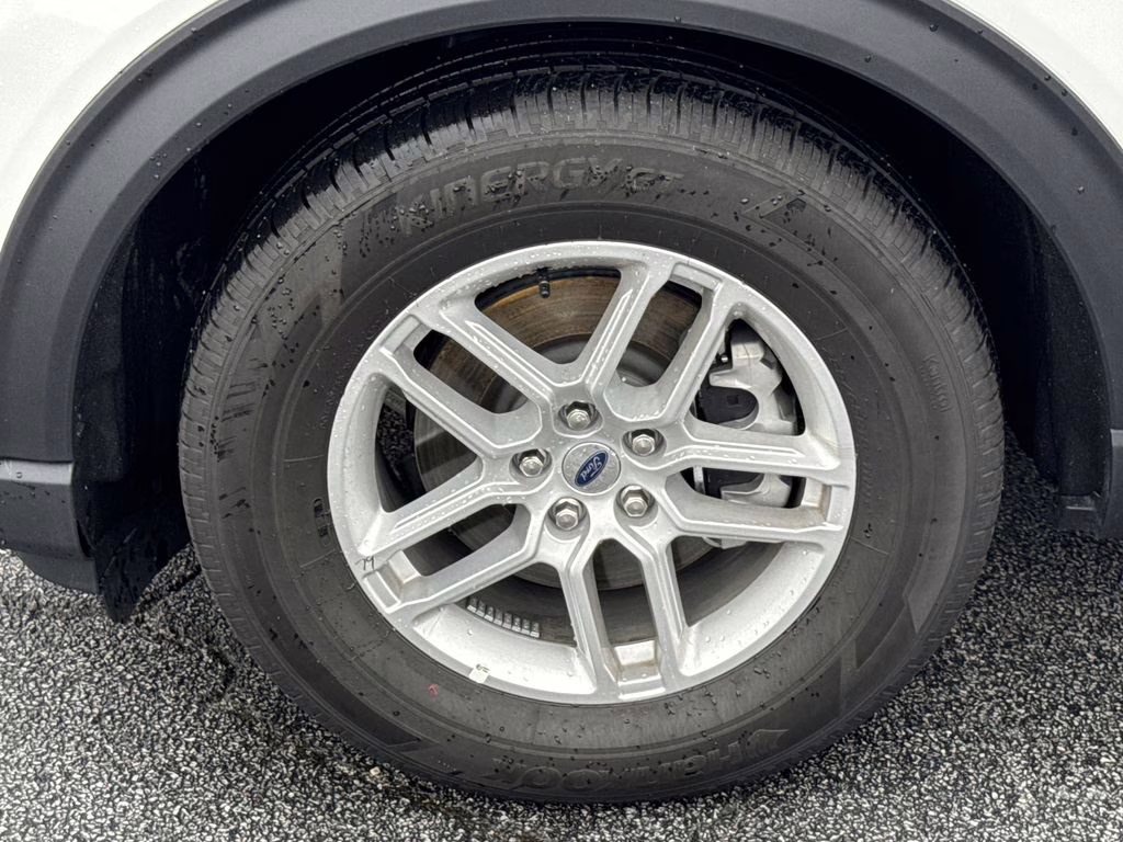 2026 White Metallic Ford Explorer Active RWD SUV