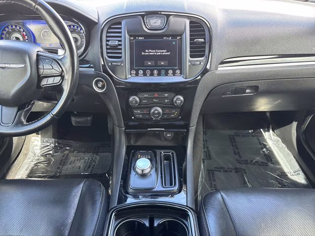 2022 Granite Crystal Metallic Clearcoat Chrysler 300 S RWD Sedan