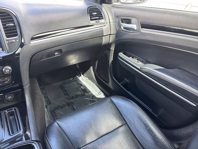 2022 Granite Crystal Metallic Clearcoat Chrysler 300 S RWD Sedan