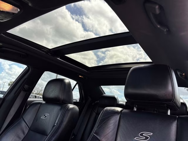 2022 Granite Crystal Metallic Clearcoat Chrysler 300 S RWD Sedan