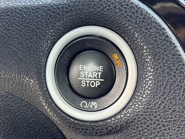 2022 Granite Crystal Metallic Clearcoat Chrysler 300 S RWD Sedan